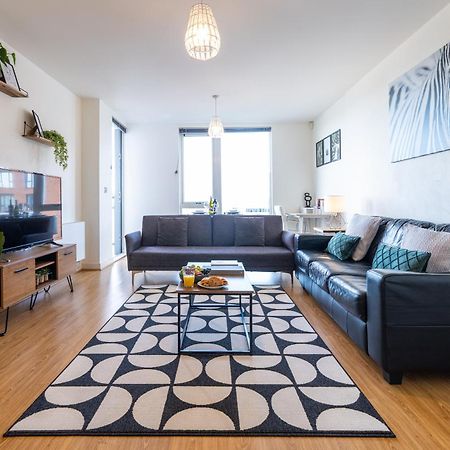 Stylish City Centre Apartment - Home From Home With Fully-Equipped Kitchen, Smart Tv, Netflix, Superfast Wifi, Free Parking, Self Check-In - By Brightleap Apartments Milton Keynes Exterior foto