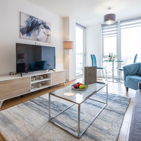 Stylish City Centre Apartment - Home From Home With Fully-Equipped Kitchen, Smart Tv, Netflix, Superfast Wifi, Free Parking, Self Check-In - By Brightleap Apartments Milton Keynes Exterior foto