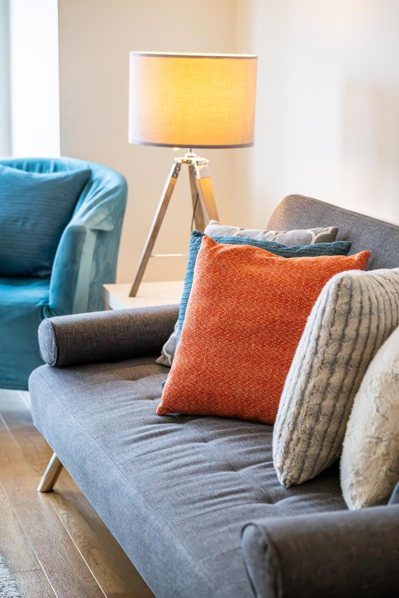 Stylish City Centre Apartment - Home From Home With Fully-Equipped Kitchen, Smart Tv, Netflix, Superfast Wifi, Free Parking, Self Check-In - By Brightleap Apartments Milton Keynes Exterior foto